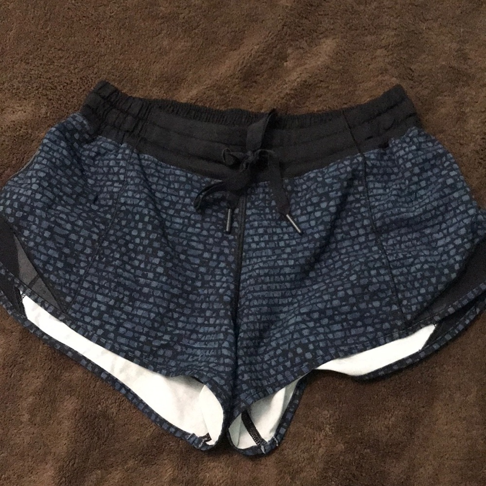 Lululemon Hotty Hot Short